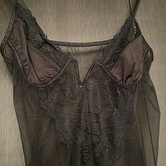 Black lace bodysuit (M) - Picture 3 of 3